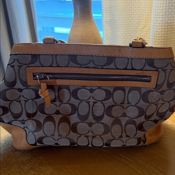 Coach Brown and Tan Signature Shoulder Bag - Picture 2 of 9